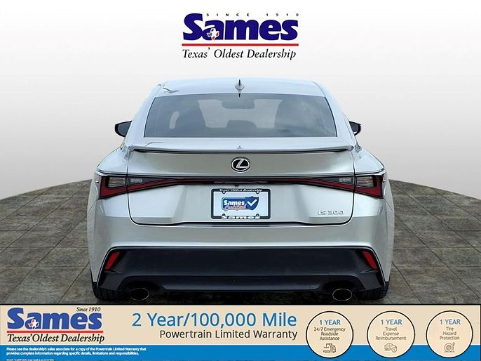 2022 Lexus IS
