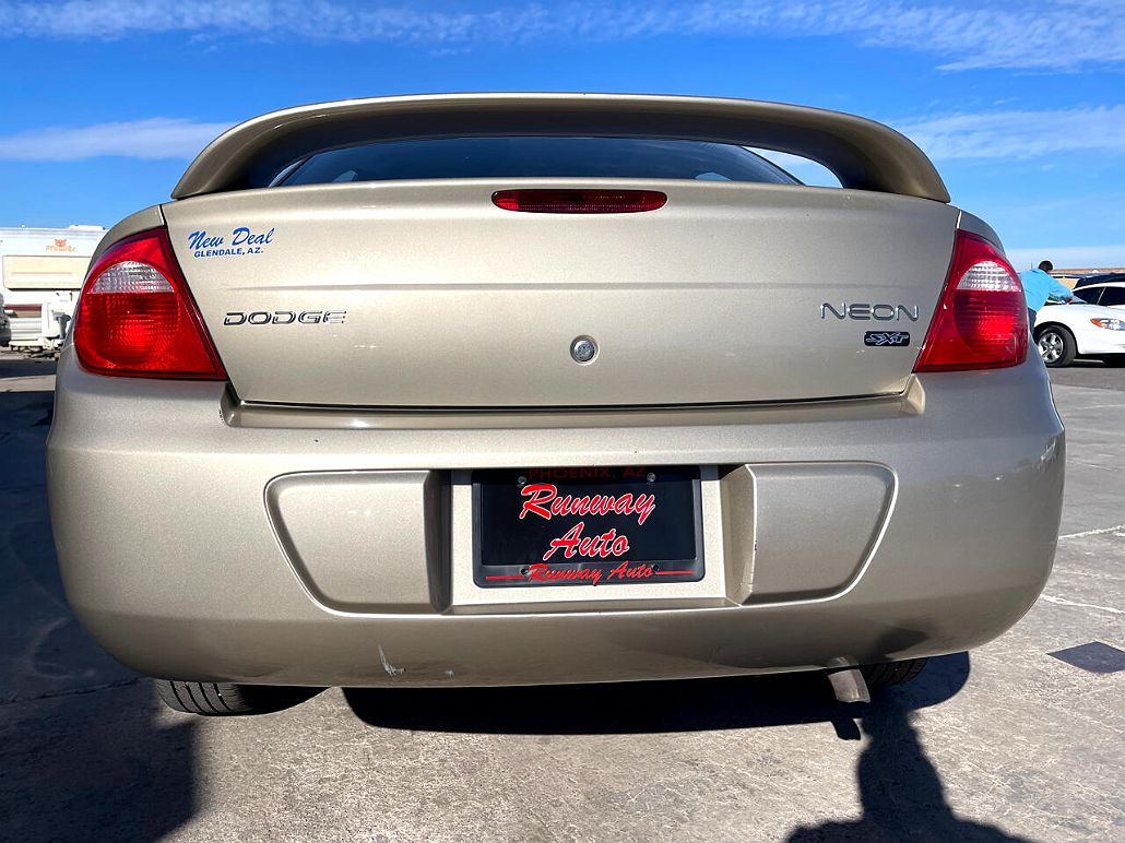 2003 Dodge Neon SXT image 4