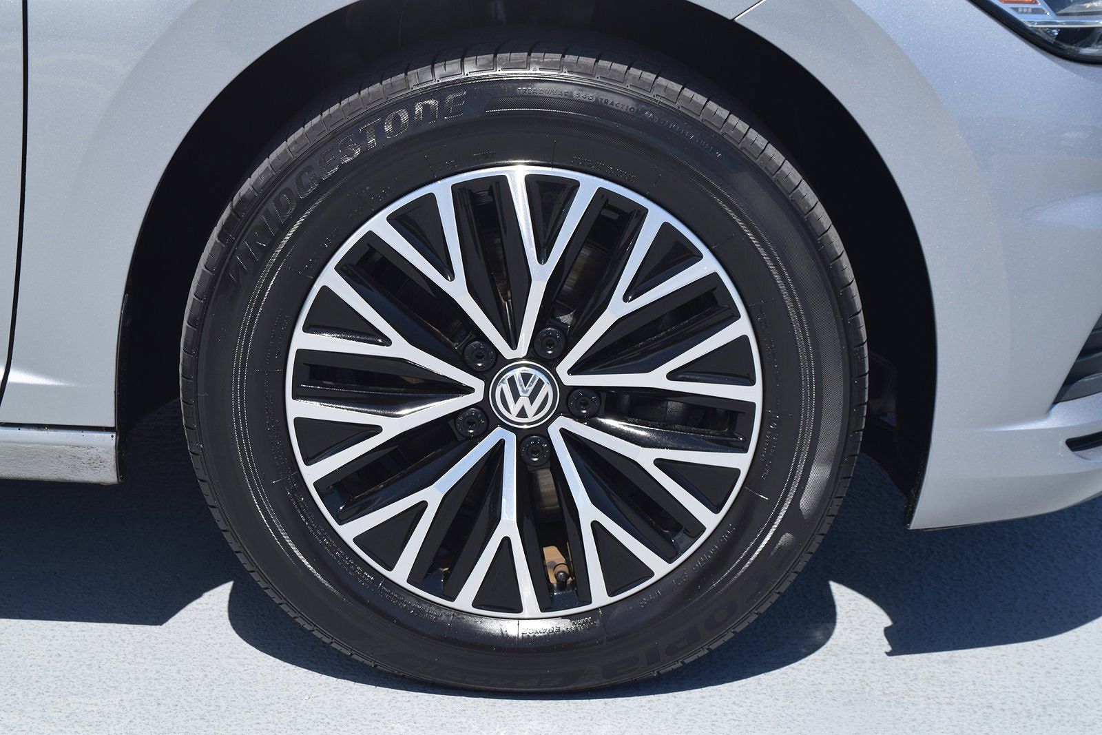 2020 Volkswagen Jetta SE image 9