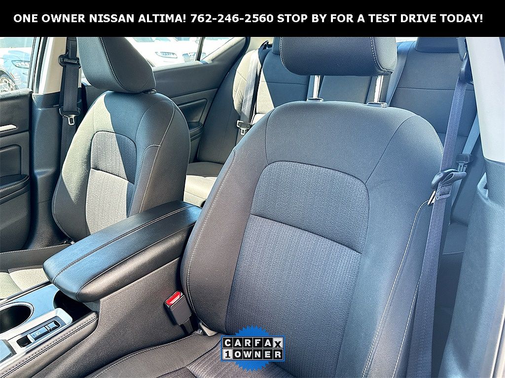 2023 Nissan Altima SV image 7