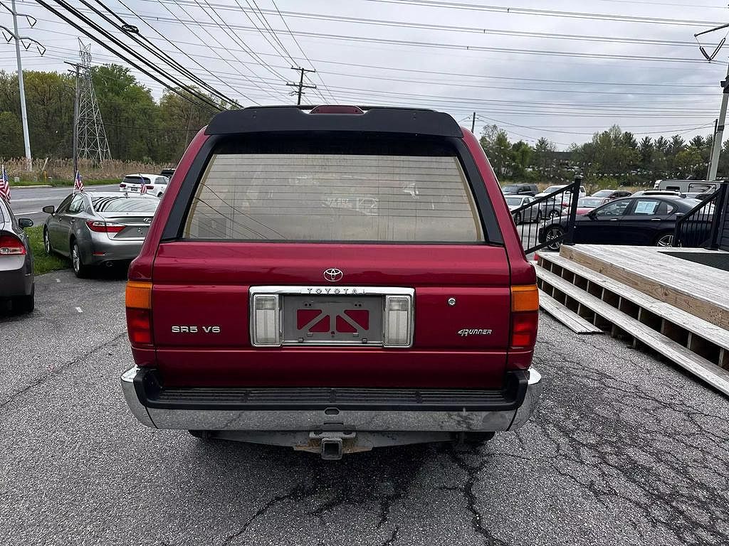 1994 Toyota 4Runner SR5 image 4