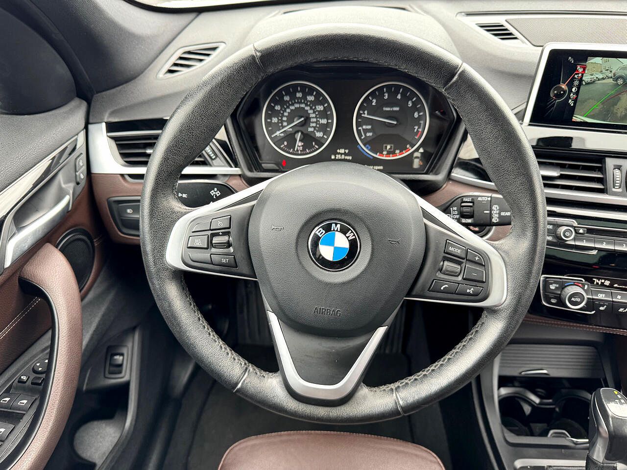 2017 BMW X1 xDrive28i image 10