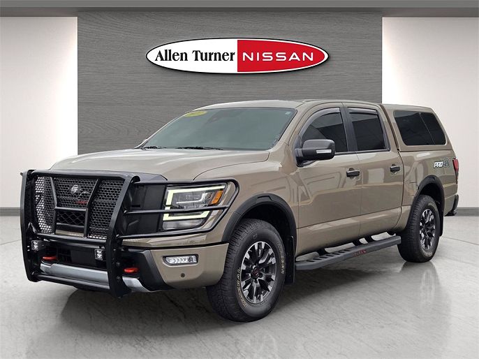 2022 Nissan Titan