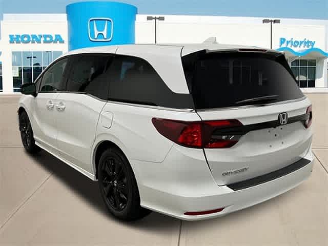 2024 Honda Odyssey Sport image 2