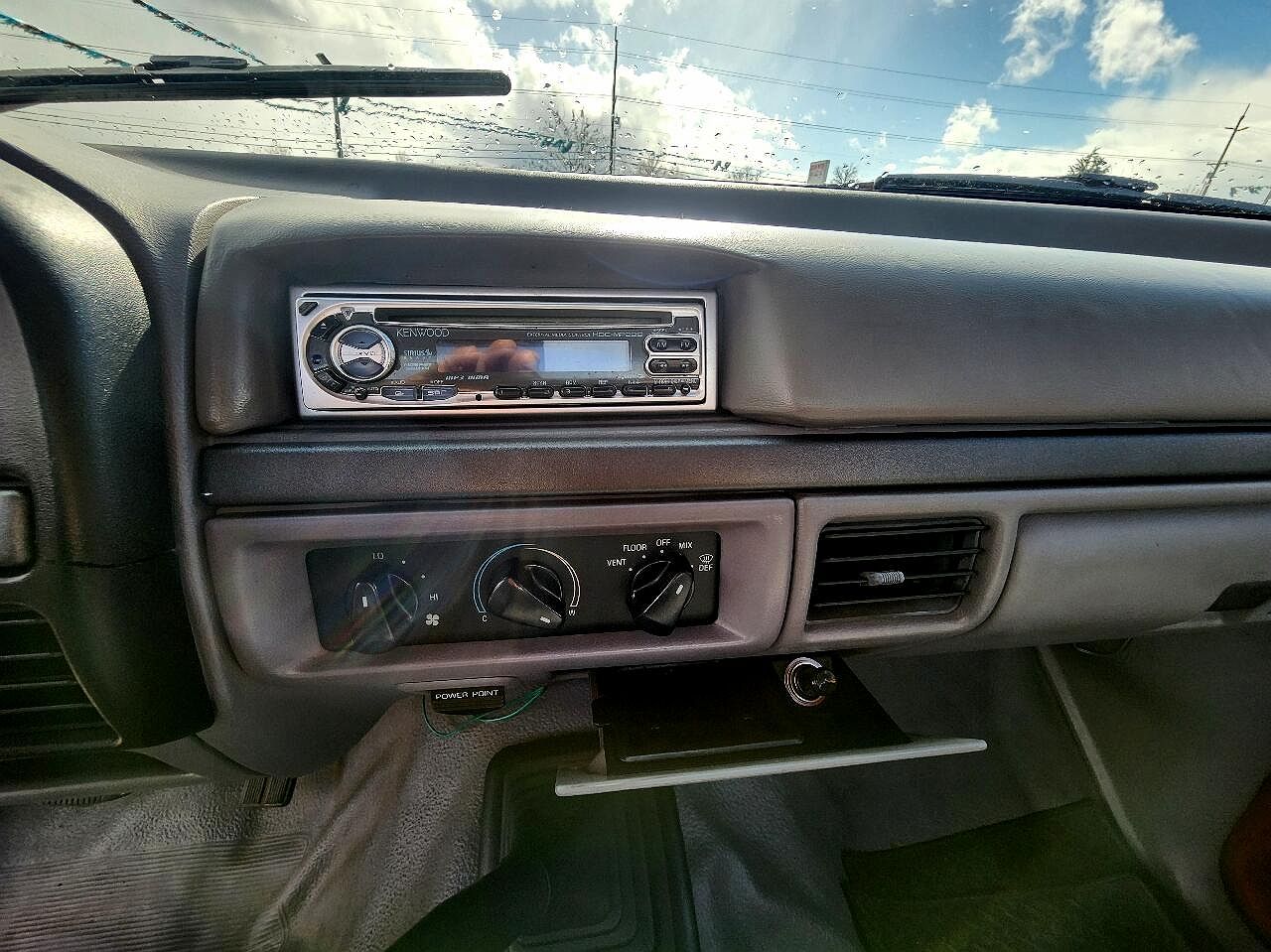 1994 Ford F-150 S image 12