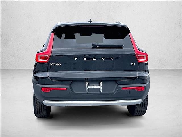 2021 Volvo XC40