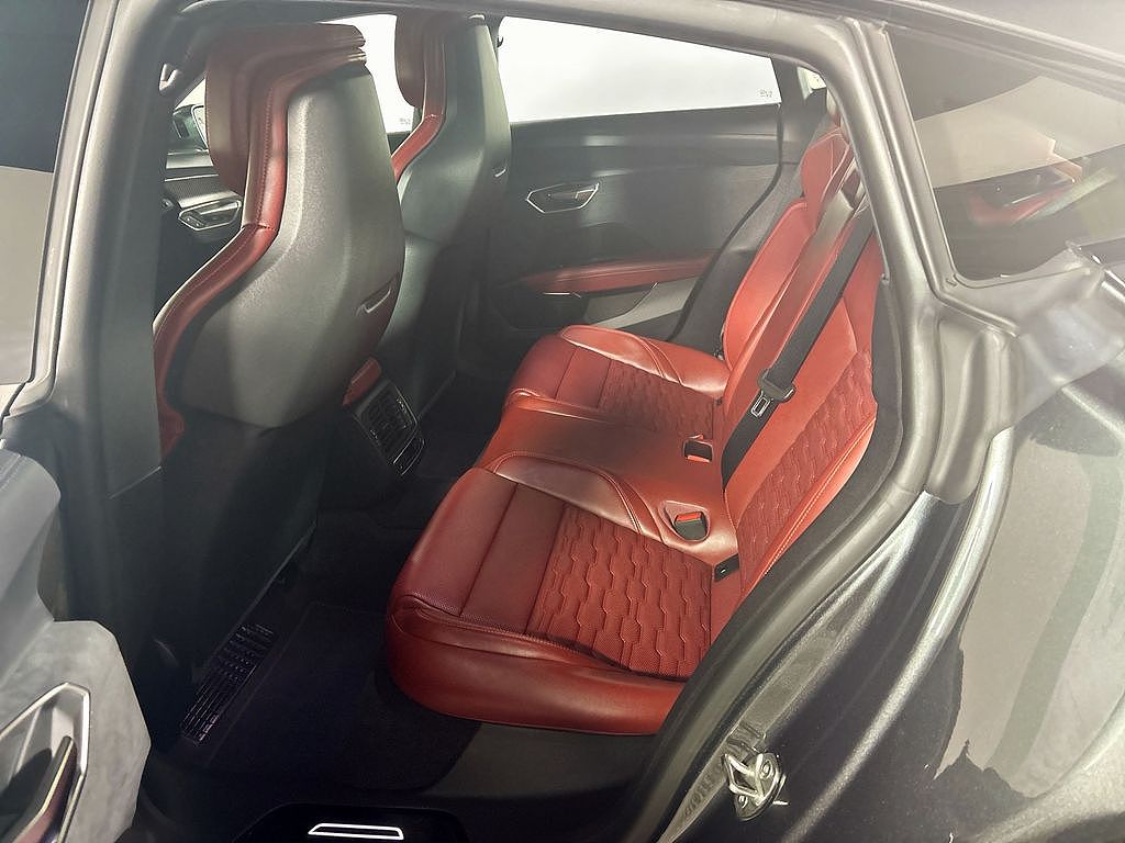 2024 Audi e-tron GT