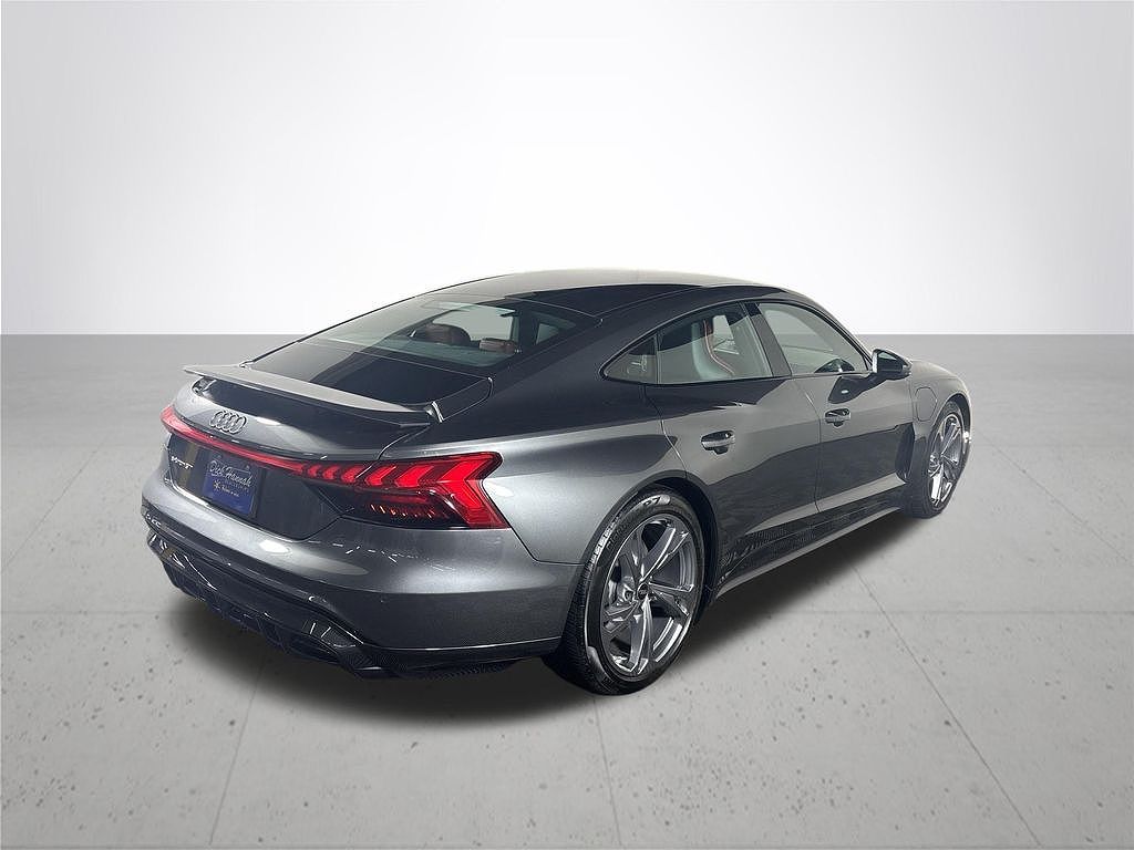 2024 Audi e-tron GT