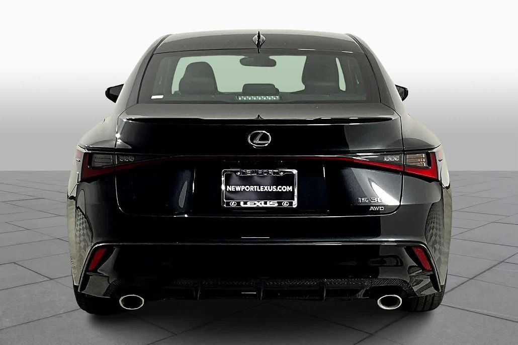 2024 Lexus IS 300 image 4