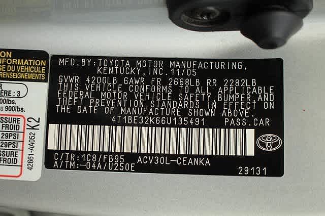 2006 Toyota Camry LE image 23