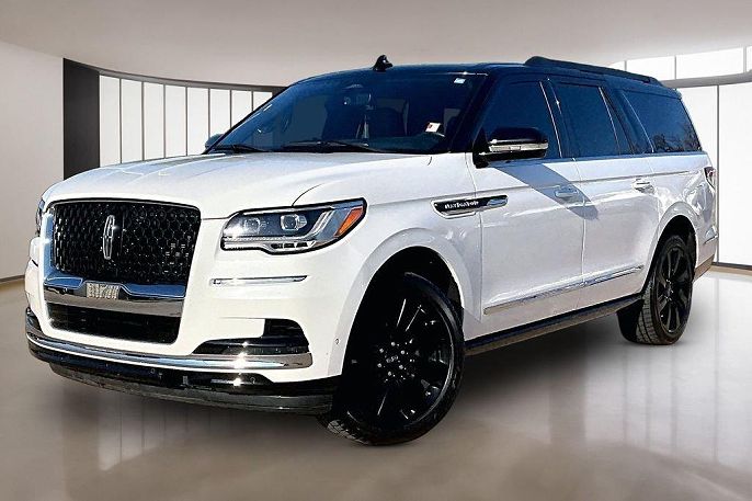 2022 Lincoln Navigator L