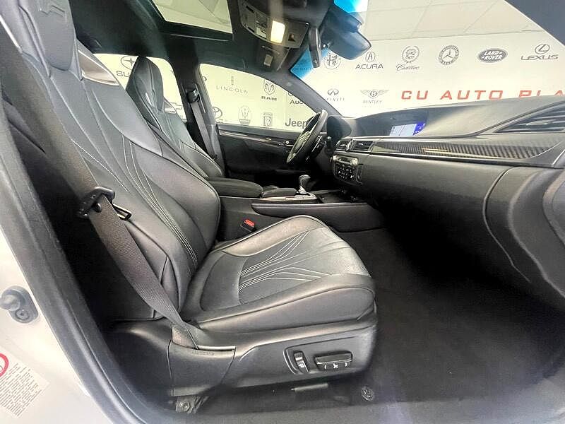 2016 Lexus GS F image 21