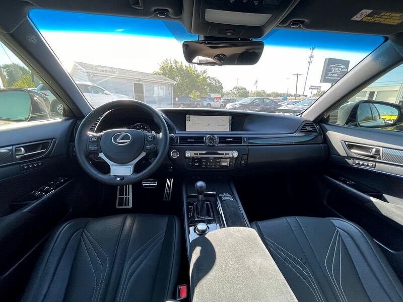 2016 Lexus GS F image 47