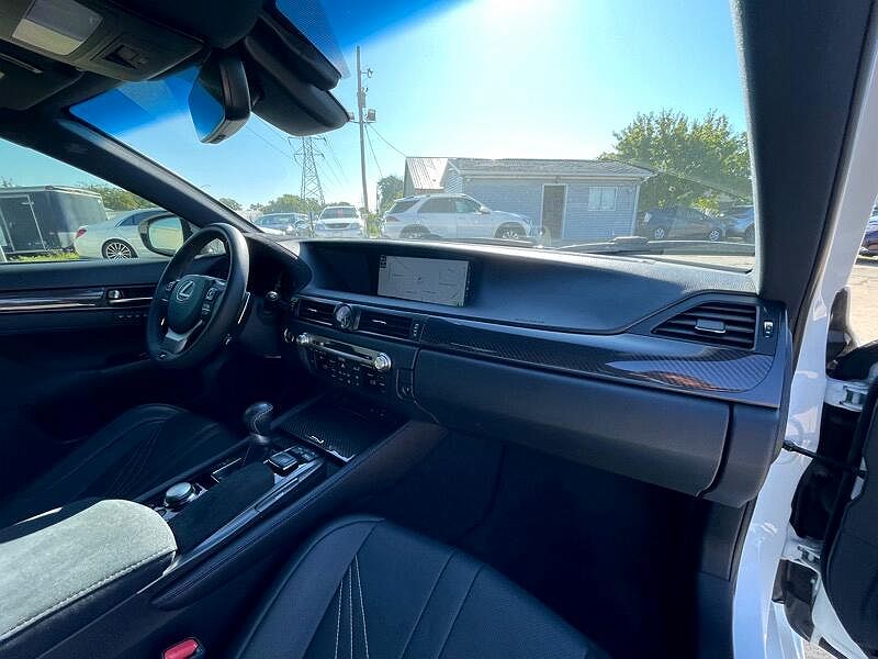 2016 Lexus GS F image 54