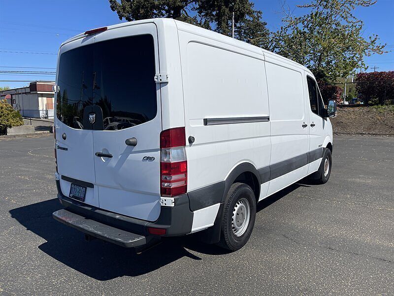 2008 Dodge Sprinter 2500 image 4