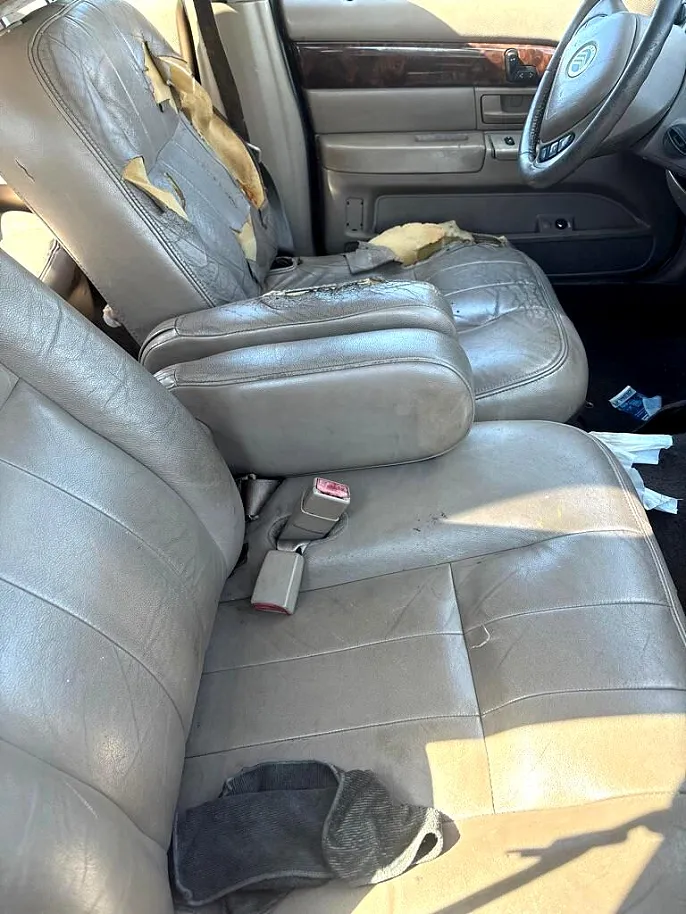 2004 Mercury Grand Marquis