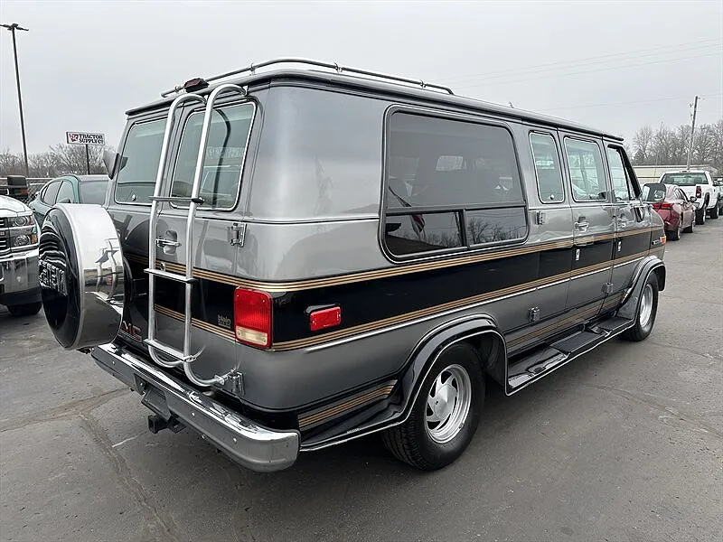 1991 GMC Vandura G2500 image 4