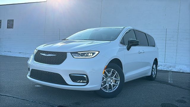 2026 Chrysler Pacifica