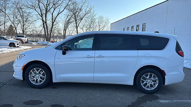 2026 Chrysler Pacifica