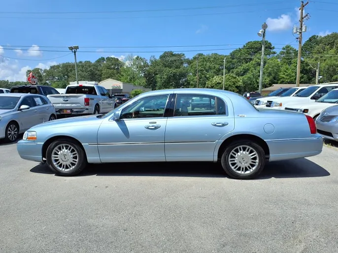 2009 Lincoln Town Car