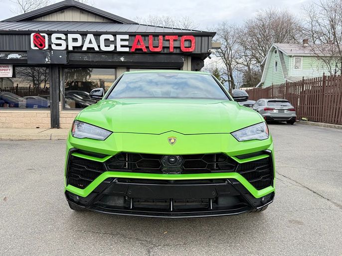 2022 Lamborghini Urus