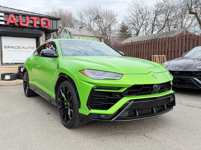 2022 Lamborghini Urus