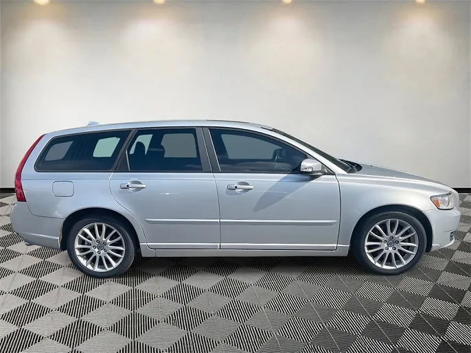2011 Volvo V50