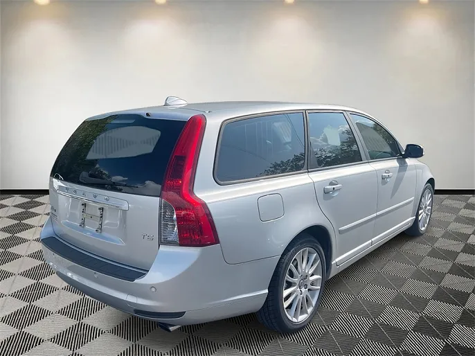 2011 Volvo V50