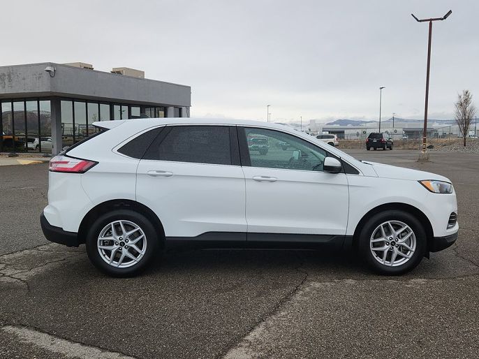 2023 Ford Edge