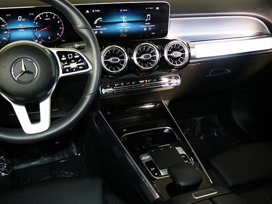 2020 Mercedes Benz GLB 250 4MATIC photo 11