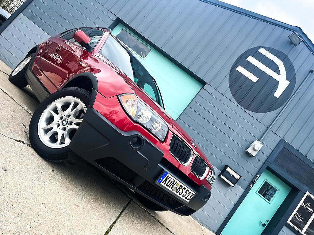 2004 BMW X3 2.5i image 2