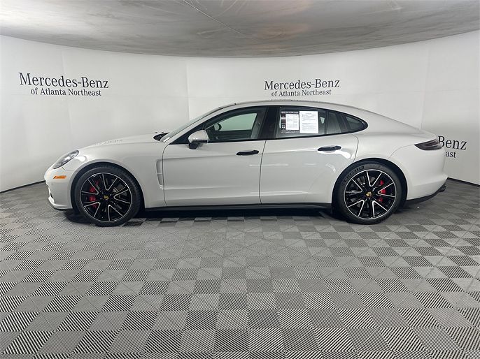 2020 Porsche Panamera