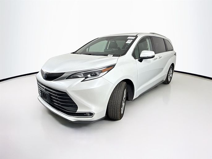 2023 Toyota Sienna