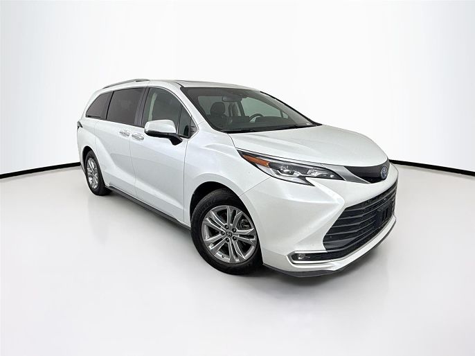 2023 Toyota Sienna