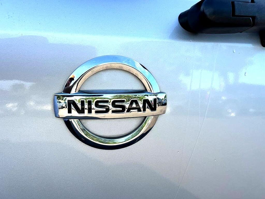2012 Nissan Armada SV image 30