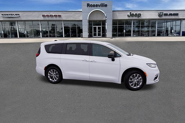 2026 Chrysler Pacifica