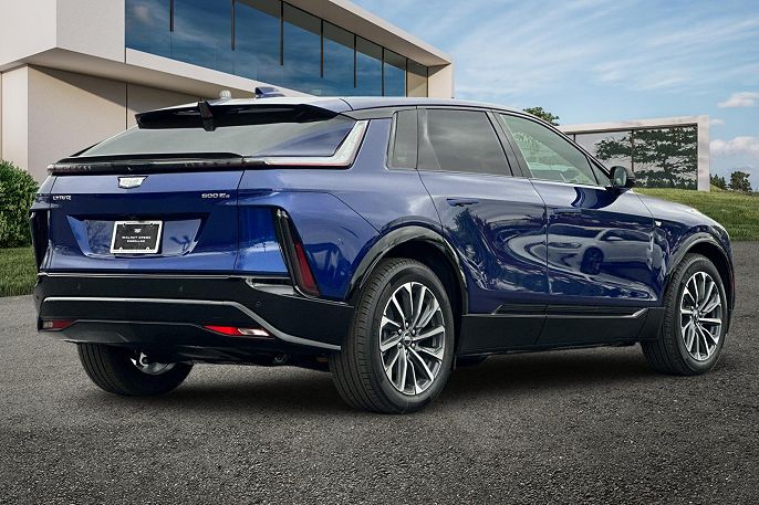 2025 Cadillac Lyriq