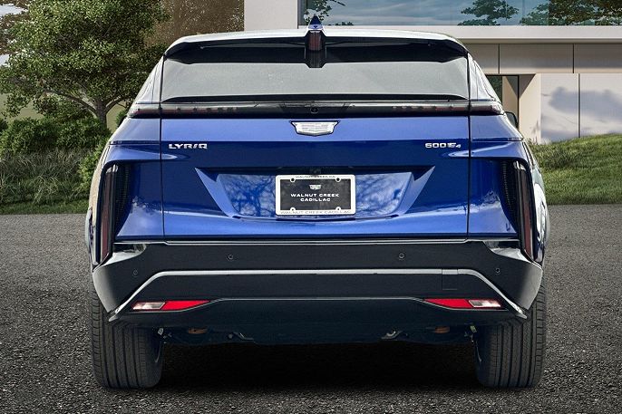 2025 Cadillac Lyriq