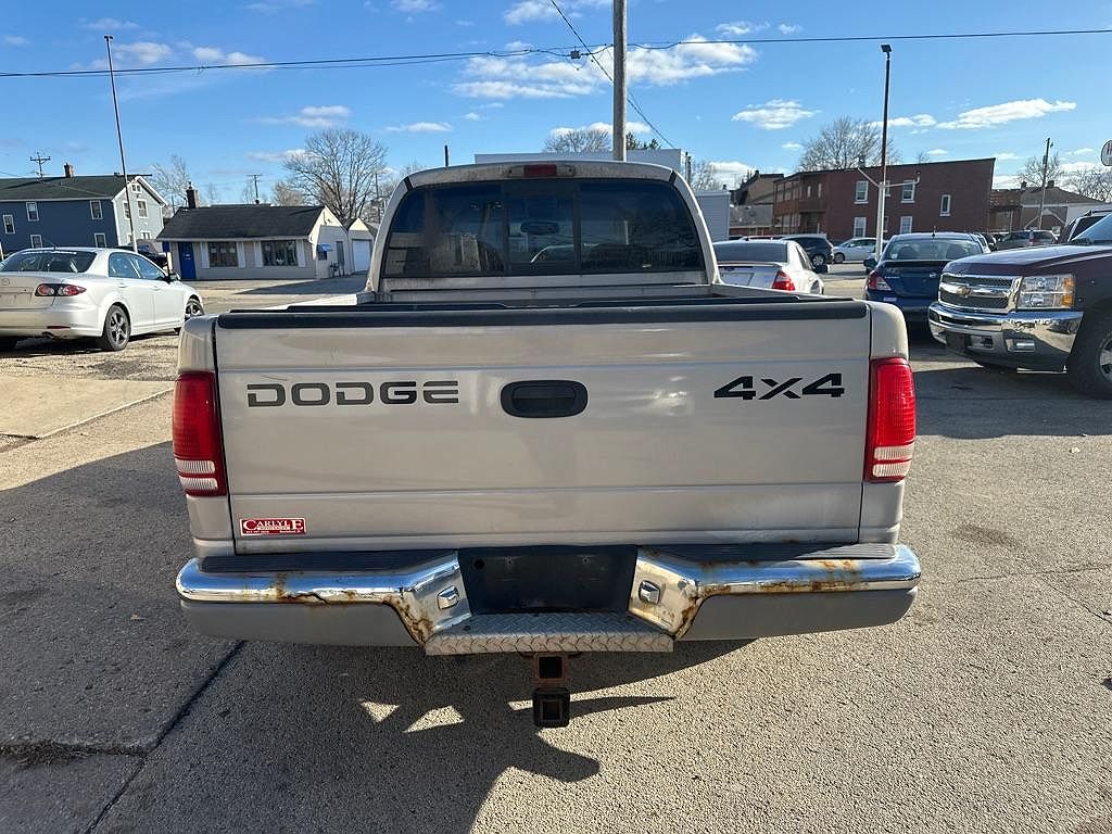 2000 Dodge Dakota null image 2