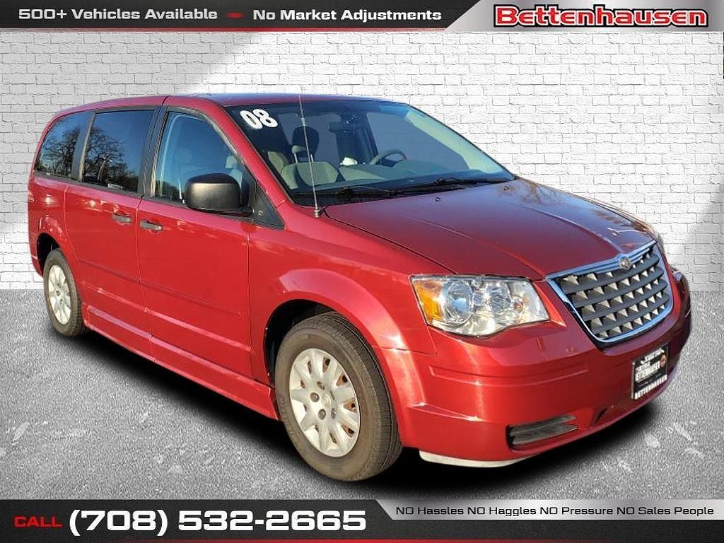 2008 Chrysler Town & Country LX image 0