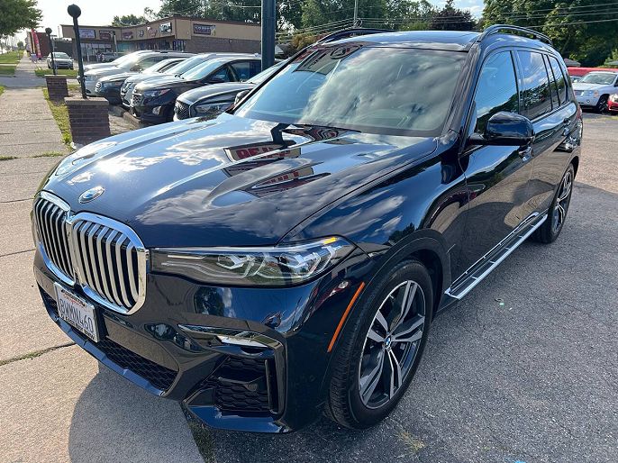 2021 BMW X7