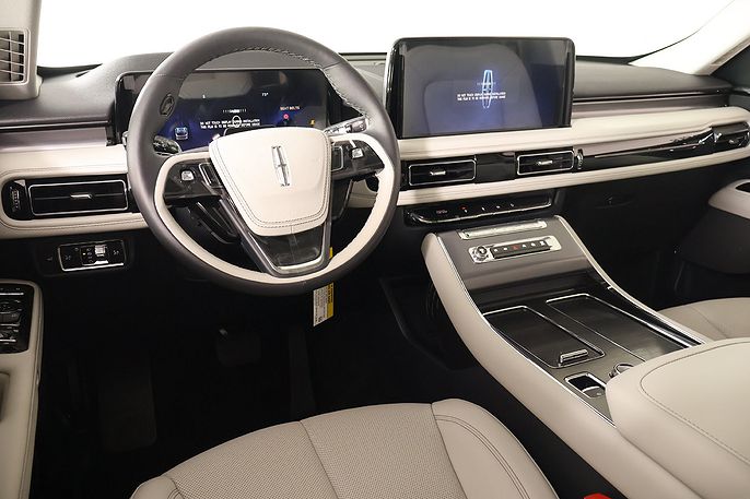 2027 Lincoln Aviator