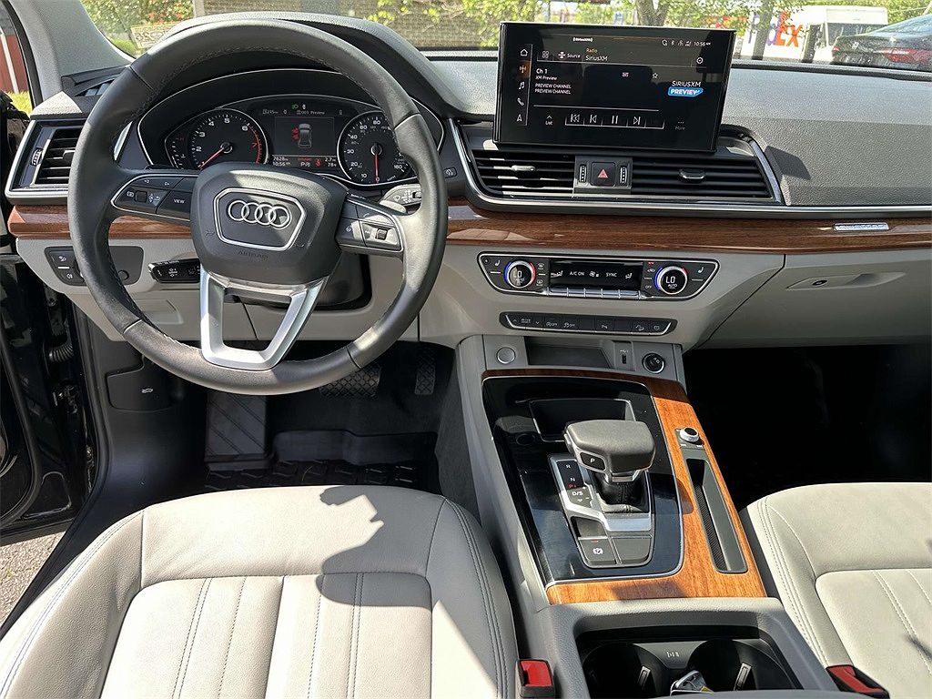 2023 Audi Q5 Premium image 1
