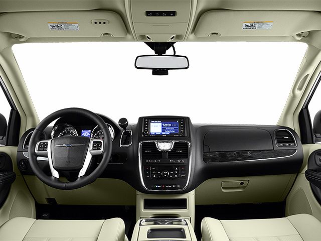 2014 Chrysler Town & Country Touring image 7