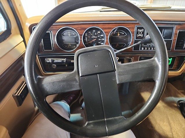 1985 Dodge Ramcharger 100 image 33