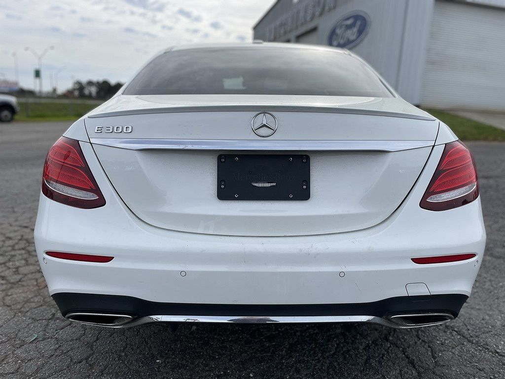 2019 Mercedes-Benz E-Class E 300 image 2