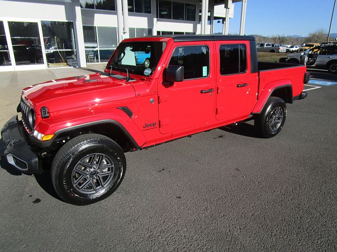 2024 Jeep Gladiator