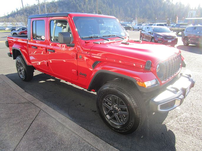 2024 Jeep Gladiator