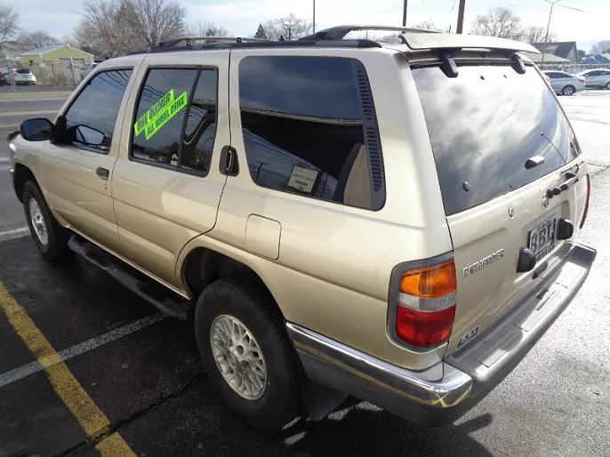 1999 Nissan Pathfinder
