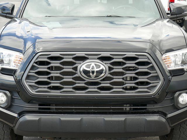 2020 Toyota Tacoma TRD Off Road image 3